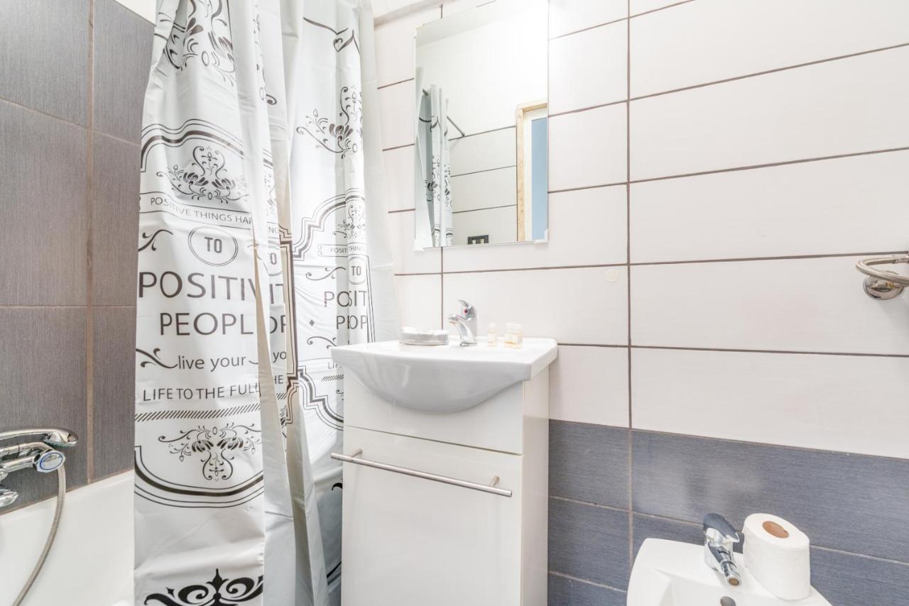 בארי Stazione Centrale & Universita Lovely Apartment מראה חיצוני תמונה