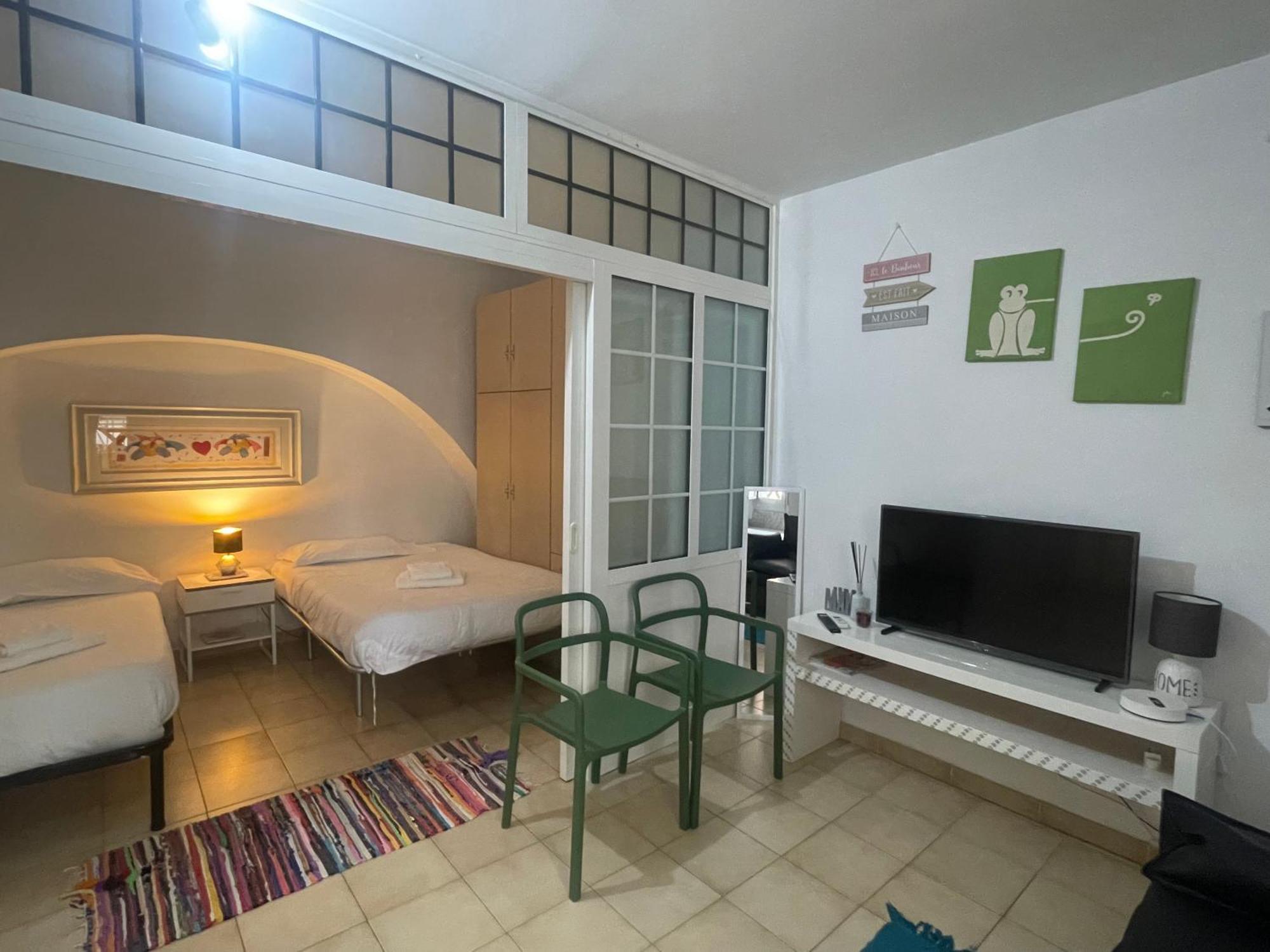 בארי Stazione Centrale & Universita Lovely Apartment מראה חיצוני תמונה